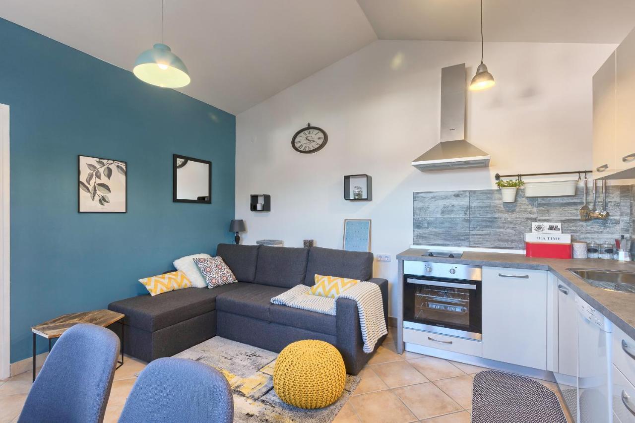 Brijuni Loft Apartment พูลา ภายนอก รูปภาพ